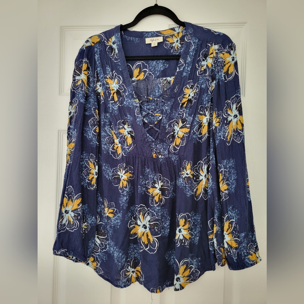 Women's Style & Co. Navy Floral Blouse Size XL